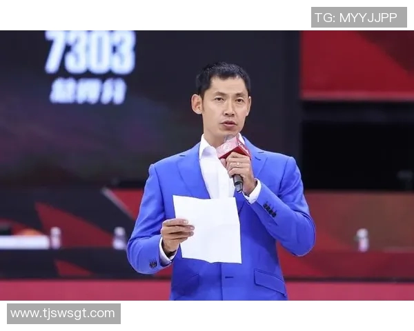 张庆鹏:从篮球场上的拼搏者到生活中的奋斗者的精彩转变与成长故事 张庆鹏:从篮球场上的拼搏者到生活中的奋斗者的精彩转变与成长故事