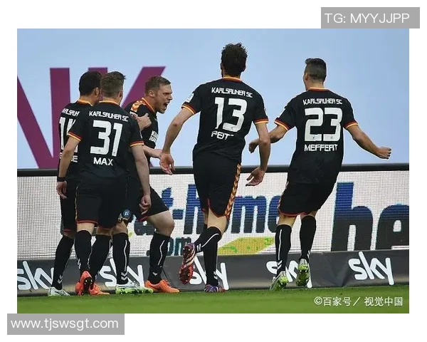 德乙激战汉堡迎战奥厄球队争夺三分全力以赴展现实力