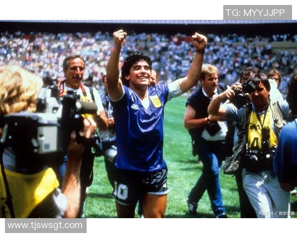 马拉多纳：传奇球王的成长之路