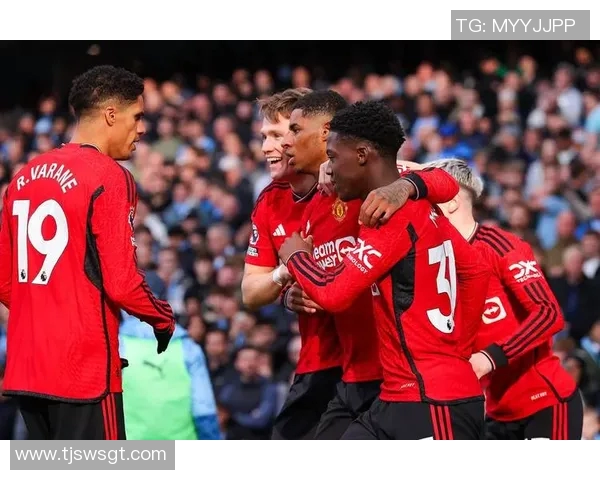 曼联客场逆转南安普顿，拉什福德绝杀，重返英超前四