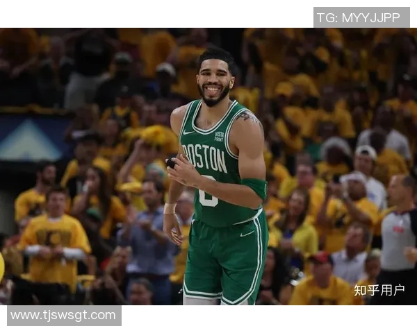 凯尔特人与骑士的激烈对决央视全程直播精彩瞬间不容错过 凯尔特人与骑士的激烈对决央视全程直播精彩瞬间不容错过