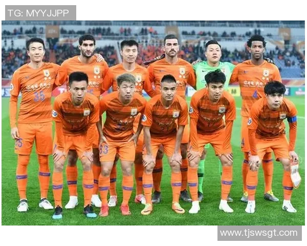 柔佛与山东鲁能首发阵容对比分析揭示双方战术布局与球员特点 柔佛与山东鲁能首发阵容对比分析揭示双方战术布局与球员特点