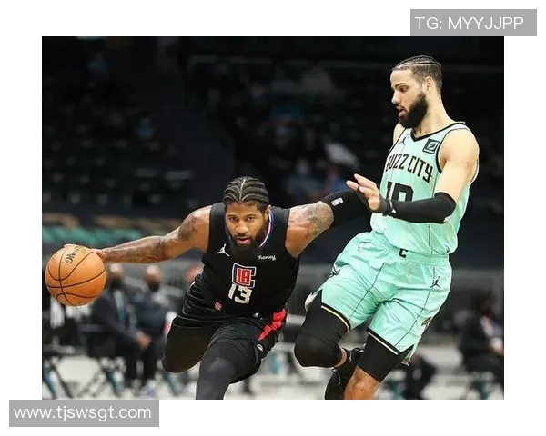 公牛队与太阳队激战正酣球迷期待精彩对决与惊艳表现